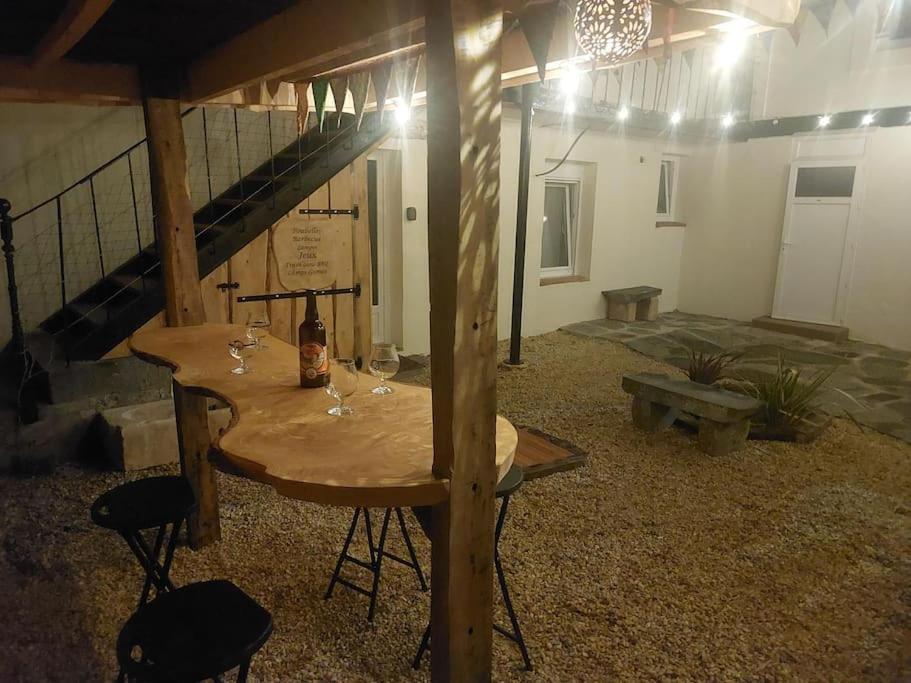 Le Cormoran Emplacement Ideal, Moderne Tres Equipe Thury-Harcourt-le-Hom Kültér fotó